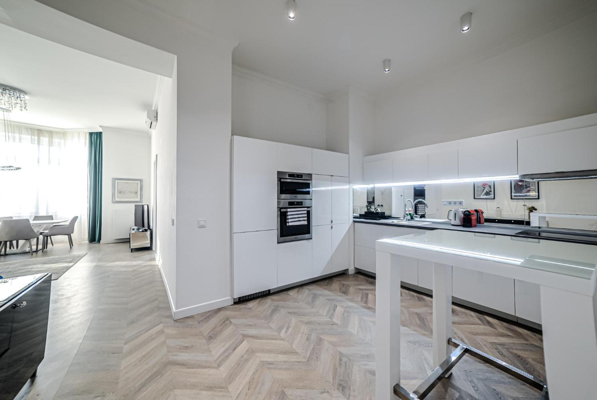 Luxury Downtown Dreams Apartment Будапеща Екстериор снимка