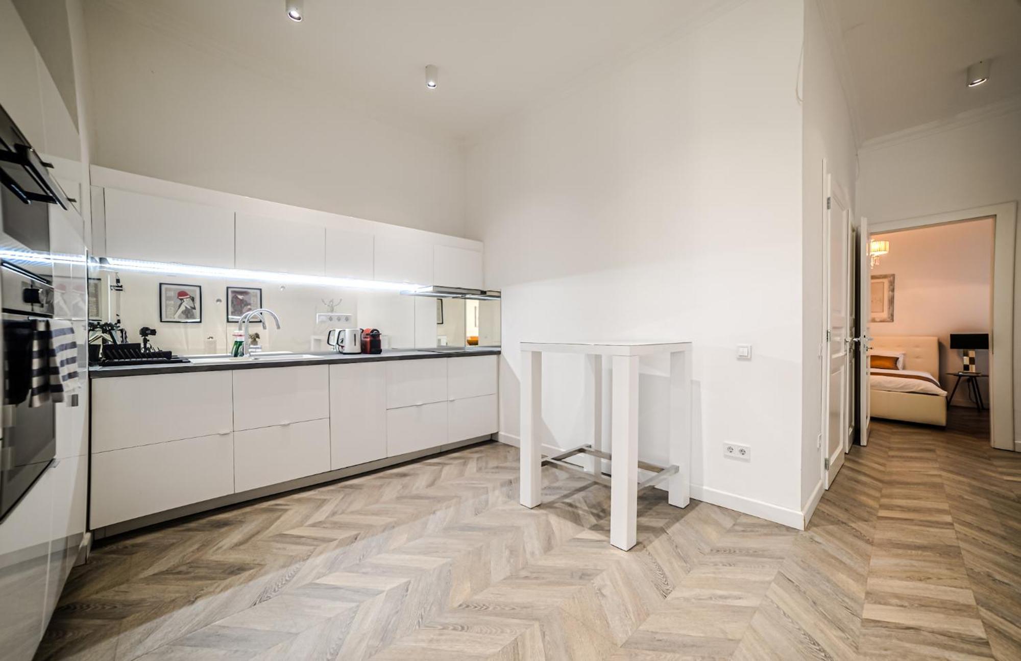 Luxury Downtown Dreams Apartment Будапеща Екстериор снимка